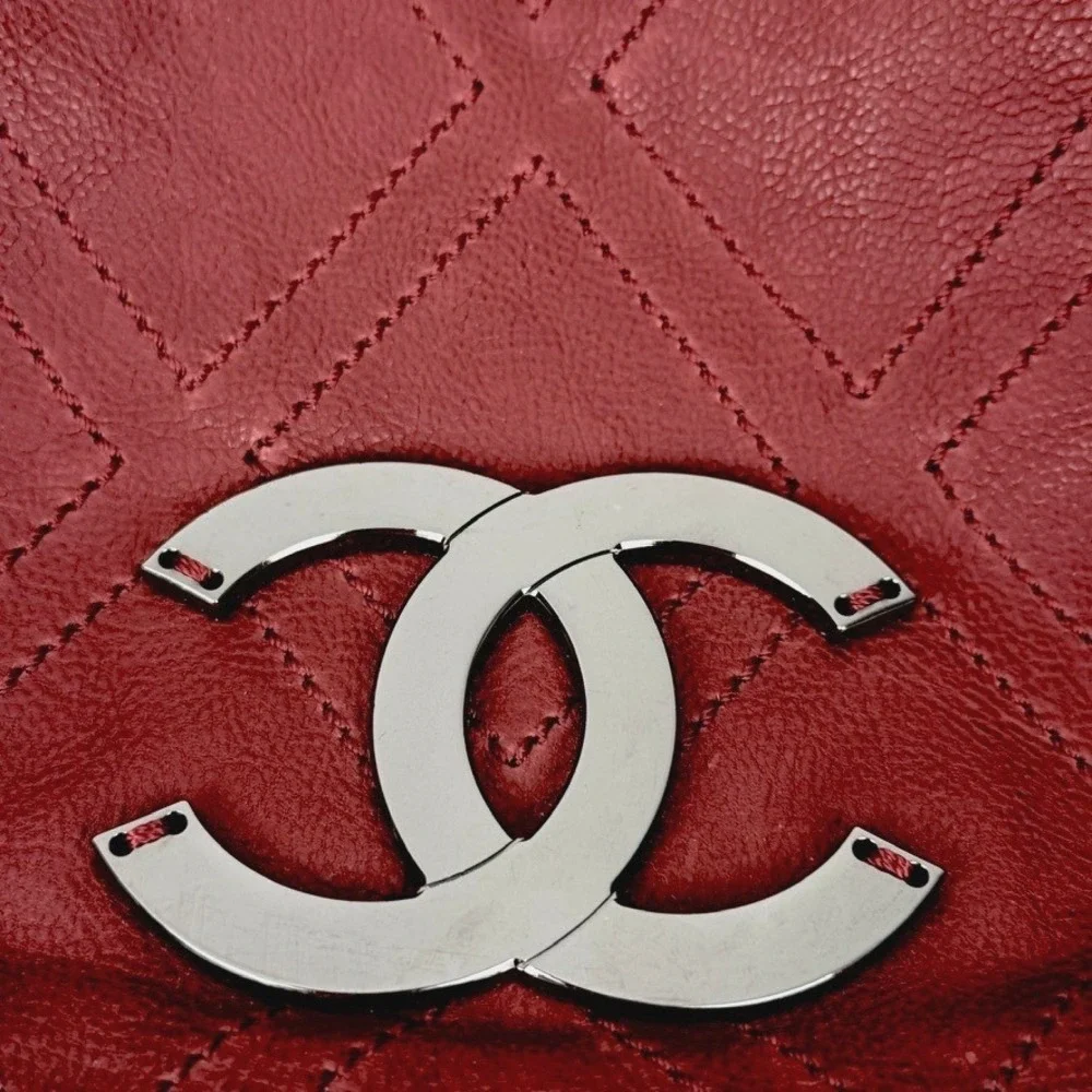 Chanel‎ Bordeaux Red Leather Diamond Stitch CC Logo Chain Bag Silver Hardware